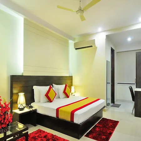 Hotel Sky Rich International - 05 Mins From Karol Bagh Metro Station